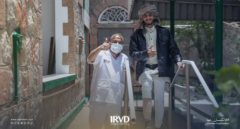 مركز الأطراف الصناعية في تعز يمنح الأمل ويعيد الحياة لذوي الإعاقات