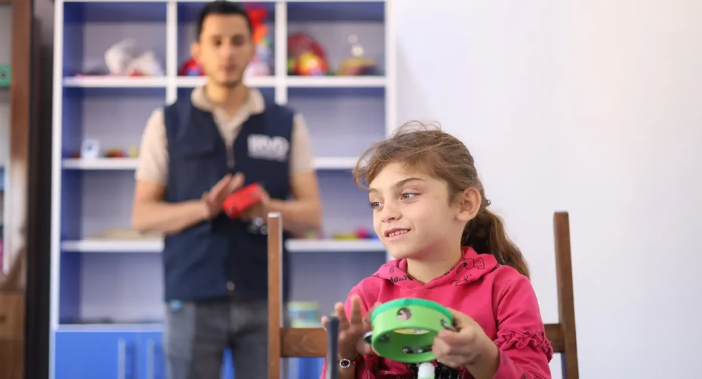 خدمات مركز إعادة تأهيل السمع والنطق في سرمدا - إدلب