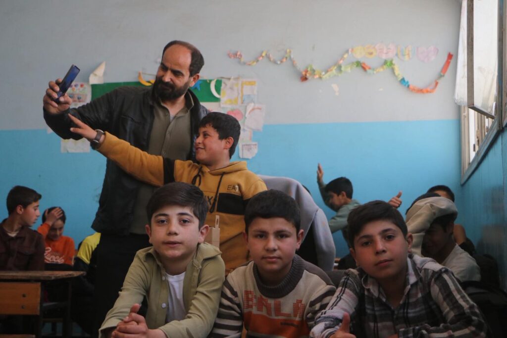 A Glimpse from Al-Bab When a Needle Becomes Hope