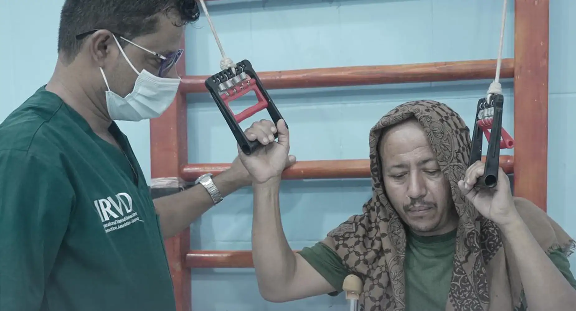 إعادة الأمل والحركة مركز الأطراف الصناعية في مأرب حياة المصابين